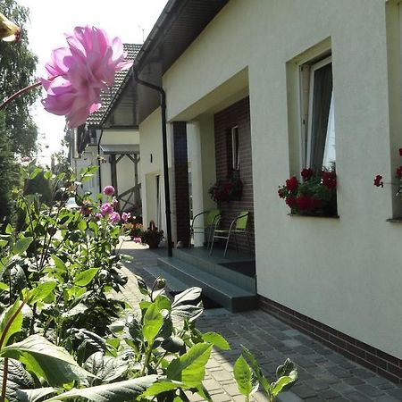 Dom Artusa Ustka Exterior foto