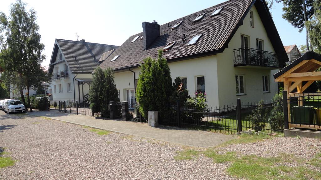 Dom Artusa Ustka Exterior foto